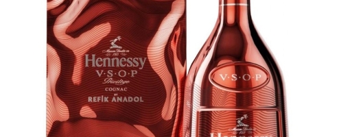 RƯƠU HENNESSY PRIVILEGE REFIK ANADOL  