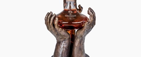 RƯỢU MACALLAN 81 NĂM.