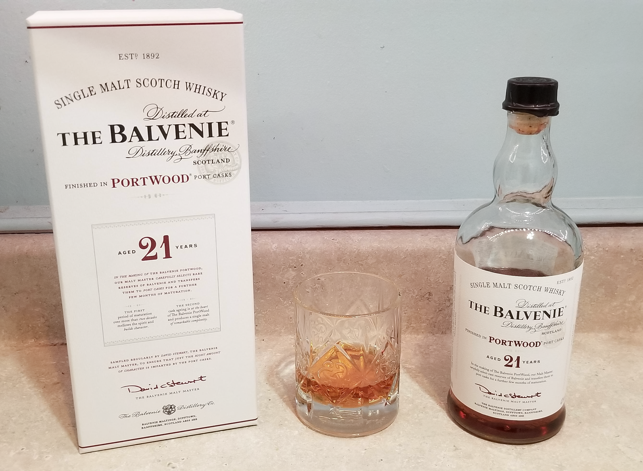 Rượu Balvenie 21 năm PortWood – Tuyệt phẩm Single Malt trưởng thành trong thùng rượu Port.