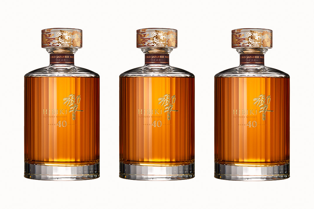 Rượu Hibiki Whisky Nhật Bản Cao Cấp Đẳng Cấp Cho Quà Biếu Sang Trọng