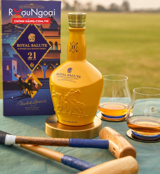 lich su Chivas Royal Salute 21 Year Old World Polo Edition 