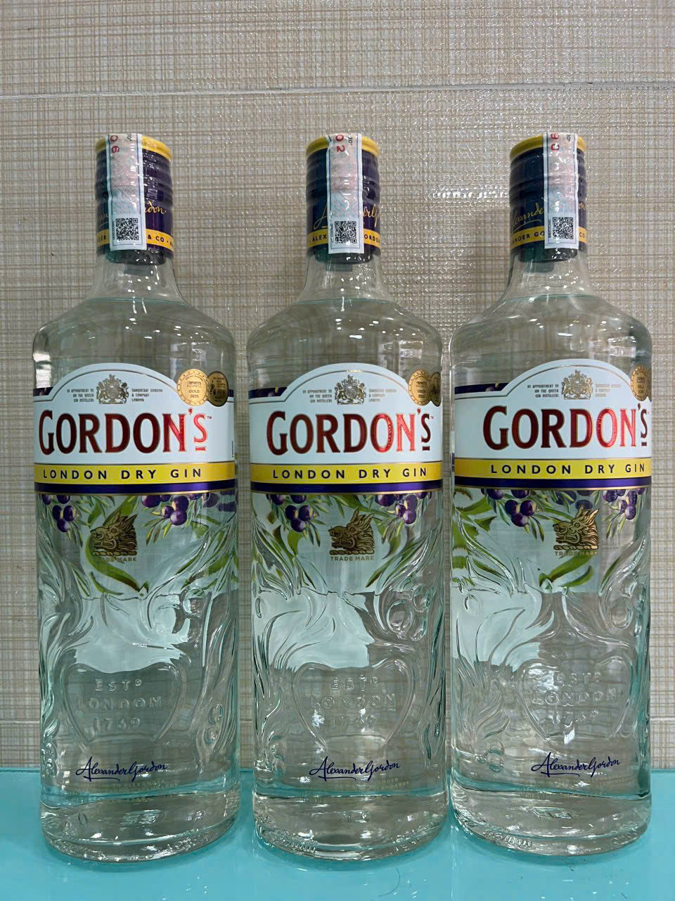 Rượu Gordon’s London Dry Gin
