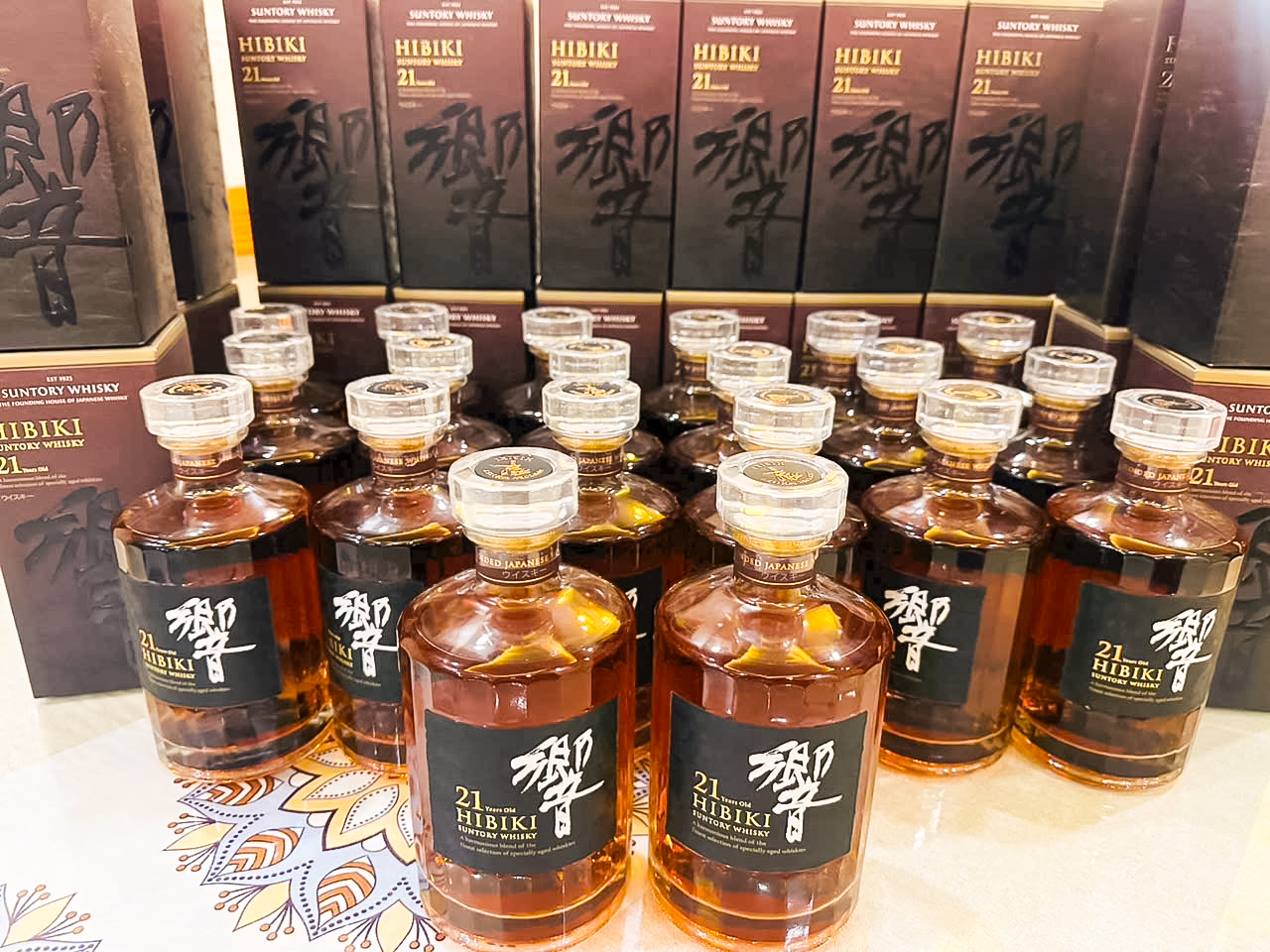 Rươu Hibiki 21 năm