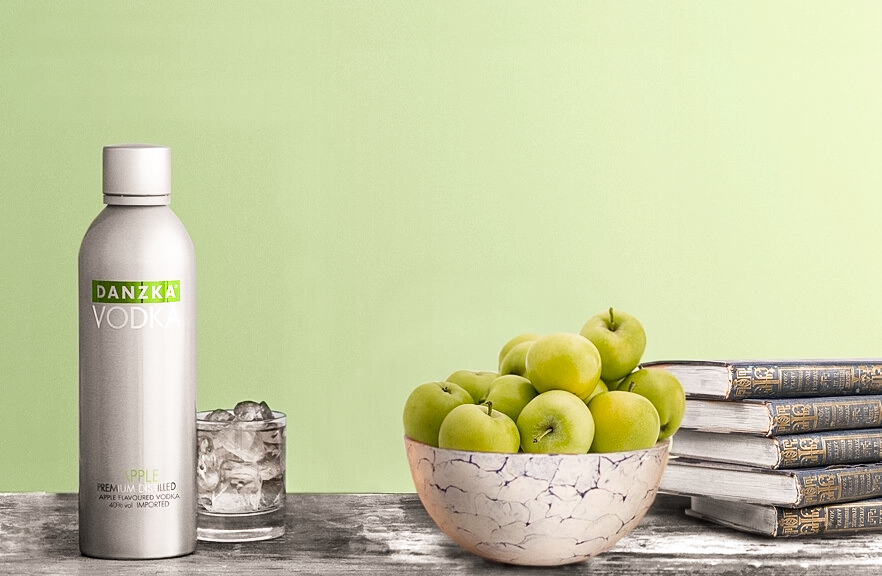 ruou-vodka-danzka-apple