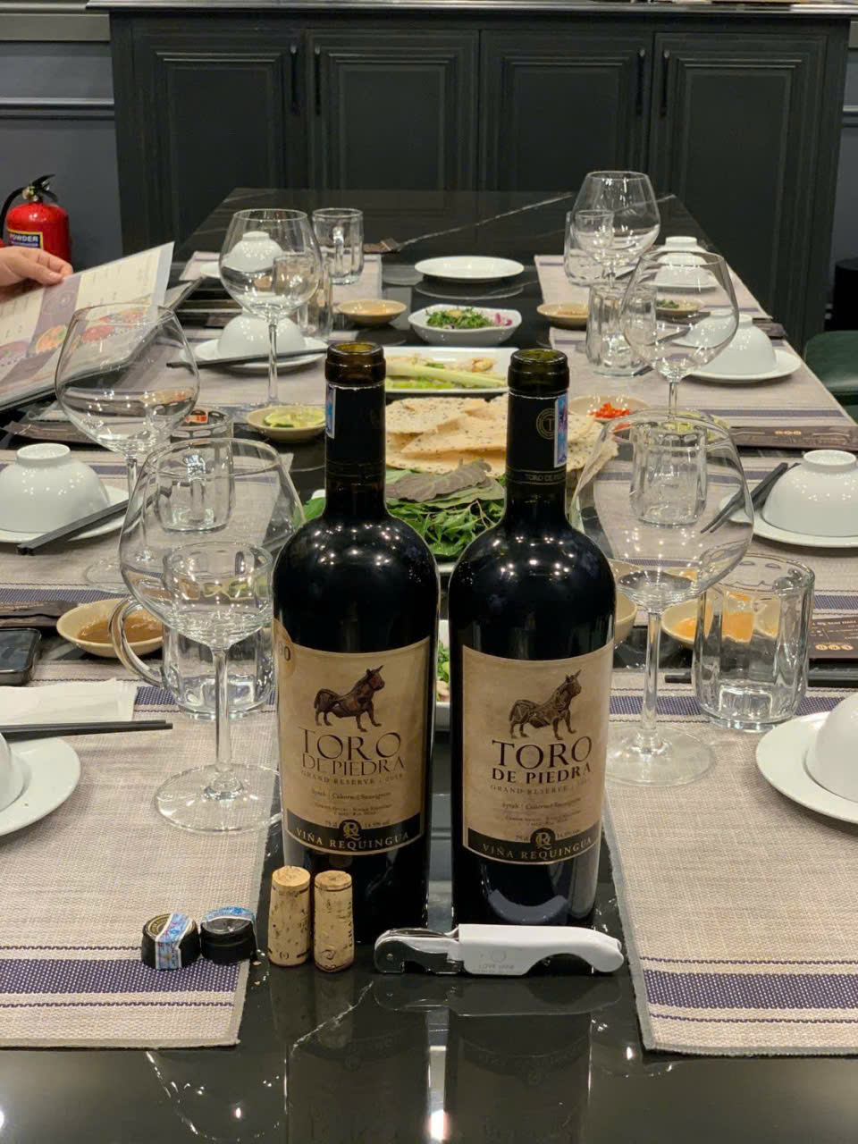 thuong- thuc- ruou-vang-toro-de-piedra-grad-reserve
