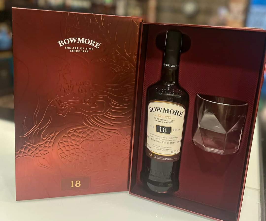 RƯỢU BOWMORE 18 NĂM MẪU 2024