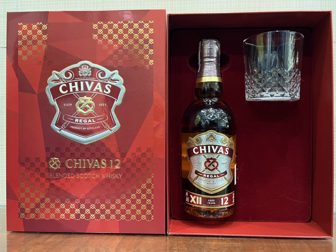 Rượu Chivas 12 hộp quà 2023