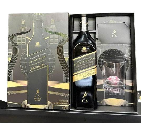 Rượu Johnnie Walker Double  Black mẫu hộp quà năm 2025