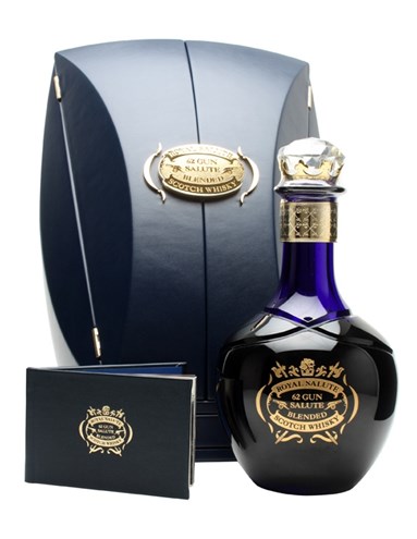 Rượu Chivas 62 Gun Salute